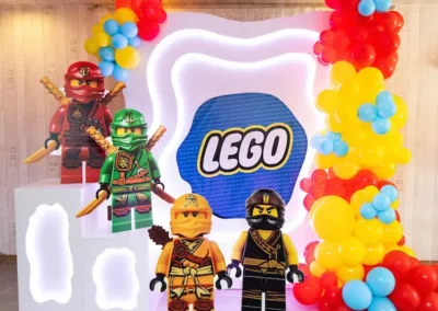 ЛЕГО Нинджаго – LEGO Ninjago тематична украса с балони за детски рожден ден в Парти Ленд