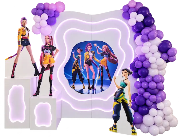 k-pop-demon-hunters-ukrasa-s-baloniklub-Party-Land